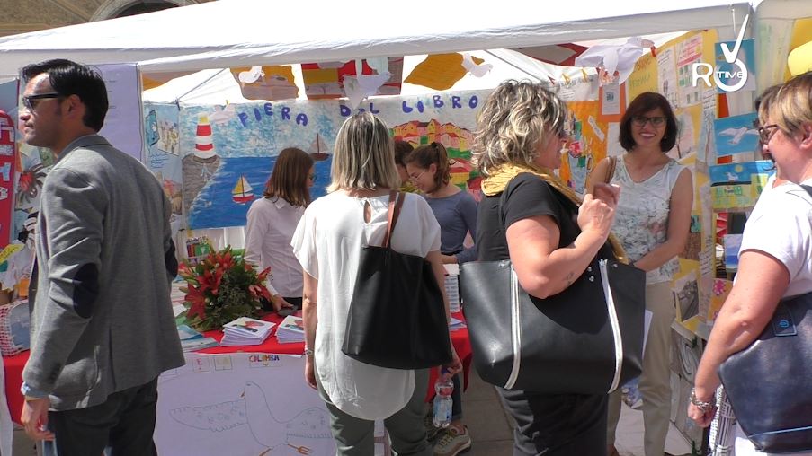 Inaugurata La Esima Edizione Della Fiera Del Libro Di Imperia