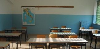 Coronavirus, la riapertura delle scuole potrebbe slittare di alcuni giorni: “Nel pomeriggio la decisione finale” scuola
