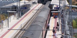 Diano Marina, donna travolta da un treno in stazione: trasferita in elicottero al Santa Corona stazione diano