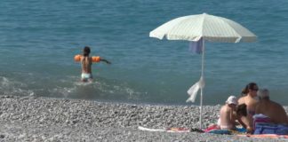 Bordighera, scattano i controlli sulle spiagge contro i “furbetti” dell’ombrellone