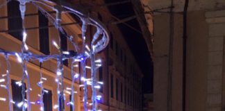 A Diano Marina si accede il Natale: oggi le luminarie, pronte oltre trenta iniziative