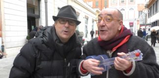 Sanremo, protesta in centro degli artisti di strada