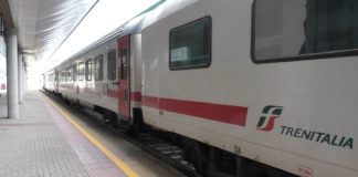 Emergenza coronavirus, Regione Liguria chiede una riduzione dei collegamenti a Trenitalia. Berrino: “Manteniamo una frequenza essenziale” treno