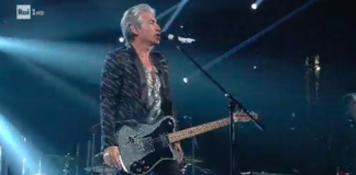 Festival di Sanremo, un divertente siparietto accoglie il super-ospite Ligabue