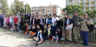 Diano Marina, ieri la cerimonia di piantumazione alberi nei giardini antistanti l’approdo turistico