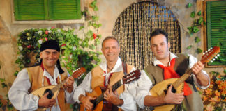 Diano Marina, ultimo appuntamento con ‘Folk in Diano’: a Villa Scarsella lo spettacolo degli Stornellatori