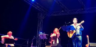 Crêuza de mä, per il terzo atto di Folk in Diano Antonio Carli interpreta De André