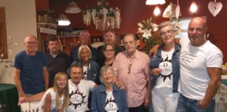 Diano Marina, dopo 50 anni le turiste Theresia e Christa tornano in città per incontrare il vigile Elio Vitali