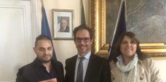 Bordighera, lo scrittore Rocco Luccisano dona due libri al Comune