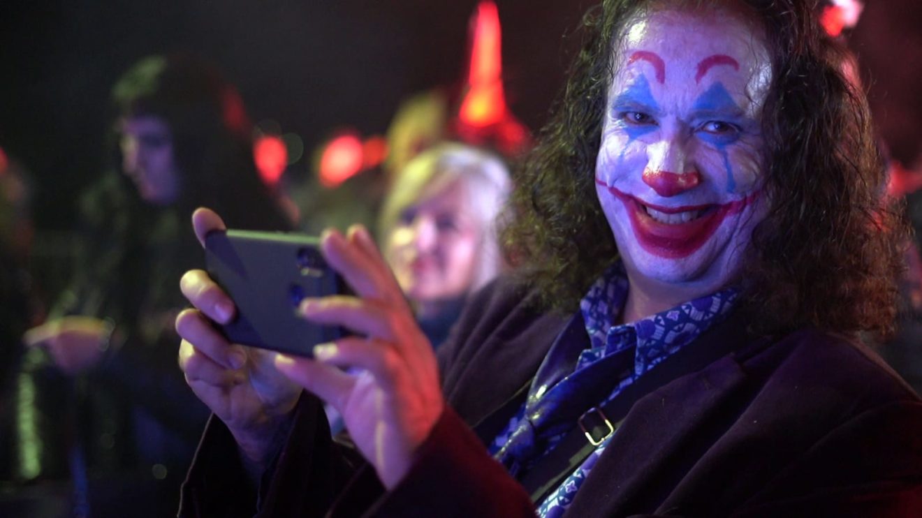 Halloween a Triora: grande spettacolo di maschere, musiche ...