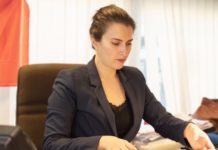 Alice Salvatore: “In bar e ristoranti distanza e mascherine, su bus e treni puoi fare quello che vuoi. Lì il Covid non esiste” Alice Salvatore