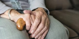 Coronavirus, vicepresidente Viale: “Ripensare mondo assistenza terza età in Liguria alla luce delle difficoltà durante l’emergenza” anziana