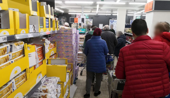 assalto supermercati coronavirus
