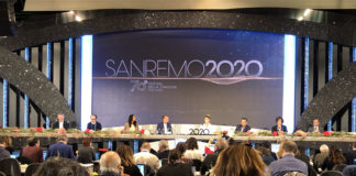 Tutto pronto per la prima serata del 70° Festival di Sanremo: gli artisti in gara, gli ospiti e le canzoni che canterà Tiziano Ferro. Amadeus: “Ci siamo!”