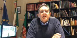 Coronavirus, Toti cerca di spegnere le polemiche: “Quello che chiedo a tutti i medici è di essere presenti. Non era una polemica” giovanni toti