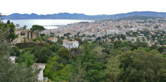 La Francia ordina un miliardo di mascherine dalla Cina. Cannes spegne le luci e risparmia. Da lunedì il drive-test a Mentone cannes