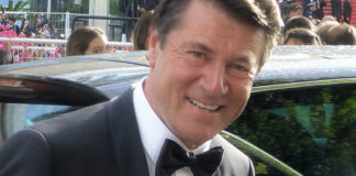 Il CHU di Nizza autorizzato a curare i positivi al Covid-19 anche con farmaco anti-malarico. Lo annuncia Estrosi che combatte il contagio seguendo lo stesso protocollo Christian Estrosi