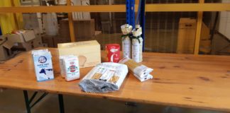 Pontedassio: i dipendenti Isnardi lanciano l’iniziativa e preparano 100 confezioni di alimenti di prima necessità per le famiglie in difficoltà