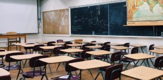 Covid, scuole: calano gli alunni positivi, 220 i casi. Il report settimanale di Asl1 scuola