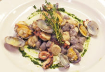Le ricette del ristorante Quintessenza: polpo con patate viola, connubio di sapori tra terra e mare