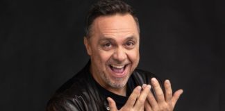 Gabriele Cirilli arriva a Diano Marina: il 6 agosto a Villa Scarsella lo spettacolo “Mi piace… di più” gabriele cirilli