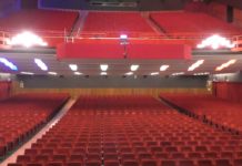 FisTel Cisl, il grido d’aiuto dei 4mila lavoratori dello spettacolo in Liguria: “Il settore è in ginocchio”. Domani la mobilitazione ‘L’assenza spettacolare’ teatro ariston vuoto