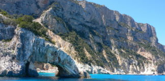 Ilaria e Pietro oggi sono tornati a casa. Finito il lungo isolamento per positività in un residence in Sardegna Orosei