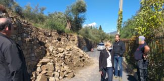 Diano Marina, il vicesindaco Za Garibaldi: “Crollato un muro di contenimento a Gorleri. La strada verrà liberata al più presto dai detriti”
