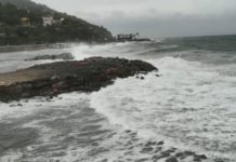 Allerta meteo rossa: attese mareggiate con onde fino a 5 metri e mezzo di altezza, vento a 132 km/h a Sori Mare mosso