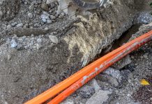 Bussana, lavori in via delle Fonti per il ripristino dei pali telefonici e internet fibra ottica