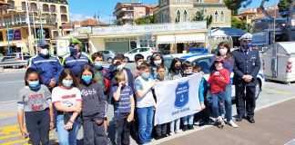 Diano Marina, oggi l’iniziativa di educazione stradale con gli alunni di villa Scarsella e la Polizia locale