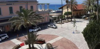 Bordighera, inaugurata piazza Eroi della Libertà. Il sindaco Ingenito: “Importante biglietto da visita per chi giunge in città con il treno” piazza della stazione bordighera
