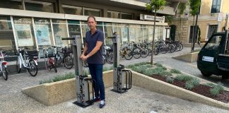 Diano Marina, entrano in funzione le due colonnine per bici elettriche in piazza Maglione