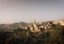 Bussana Vecchia ospita “Rinascere Insieme”: il 30 agosto un evento tra musica, arte e solidarietà per sostenere le vittime di violenza bussana vecchia