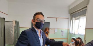 Elezioni a Diano Marina: il candidato sindaco Parrella (Diano Domani) alle urne questa mattina francesco parrella