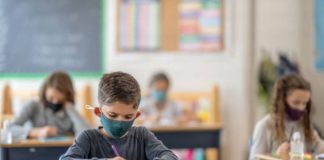 Covid, Asl1 aggiorna sui casi nelle scuole: il report dal 29 dicembre 2021 al 4 gennaio studenti scuola