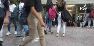 Covid, scuole: 8 classi in quarantena e 27 alunni positivi in provincia. Il report settimanale di Asl1 studenti scuole