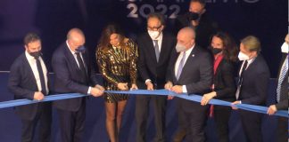 Inaugurata ufficialmente Casa Sanremo, da 15 anni hospitality ufficiale del Festival casa sanremo taglio del nastro