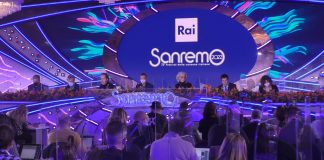 Zalone fa il boom, oggi tutti gli artisti in gara più Cremonini e Saviano con la co-conduttrice Drusilla Foer: “È il Festival dell’affetto” sala stampa festival sanremo 2022