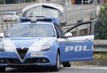 Sanremo: spargono il contenuto di un estintore lungo le vie del centro, denunciati quattro giovani polizia ventimiglia