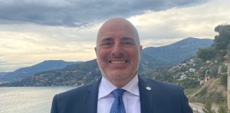 Diano Marina, incontro ai bagni “Delfino” con Gianni Berrino (FdI) per il turismo accessibile gianni berrino