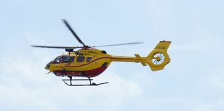 Diano Marina: scontro auto-moto in via Cesare Battisti, in codice rosso un 30enne elisoccorso grifo