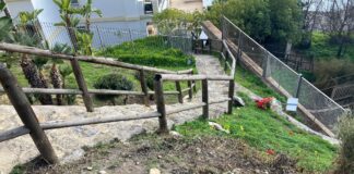 Bordighera, divelta targa di Baia Bagnabraghe in ricordo degli ebrei. Il sindaco Ingenito: “Grave episodio. Auspico che possano essere al più presto individuati i responsabili”