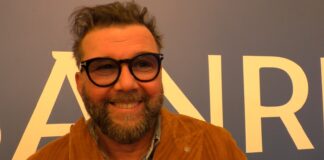 Sanremo 2023, “Il mio podio nel ’92 aveva grandi canzoni ma la mia preferita rimane ‘Ancora’ di De Crescenzo”. Paolo Vallesi si racconta e domani raggiungerà quota sei Festival!