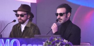 Sanremo 2023, “Amiamo la meditazione ma ci agitiamo sul palco”. Colapesce Dimartino e l’audio con Carla Bruni, live dalla sala stampa Colapesce Dimartino