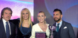 Sanremo 2023, Mara Sattei vince il premio CoReCom: ‘Duemilaminuti’ è il miglior brano che racconta la violenza contro le donne. Mattei: “Mi è capitato di avere accanto persone che mi facessero sentire sbagliata” premio corecon mara sattei