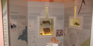 Diano Marina, la mission del museo civico esposta in un nuovo banner all’entrata del palazzo