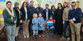 “L’amore per il nostro futuro”: premiate ieri le scuole del Golfo Dianese che hanno addobbato gli alberi di Natale esposti e votati dal pubblico Premiazione concorso alberi diano marina