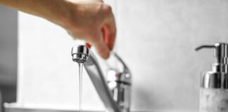 Rivieracqua, proseguono i lavori sulla condotta del Roja: nuova sospensione dell’acqua nel pomeriggio acqua rubinetto