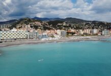 Il sindaco Fabio Perri porta Vallecrosia “al Mare”: via libera in consiglio al cambio di nome vallecrosia